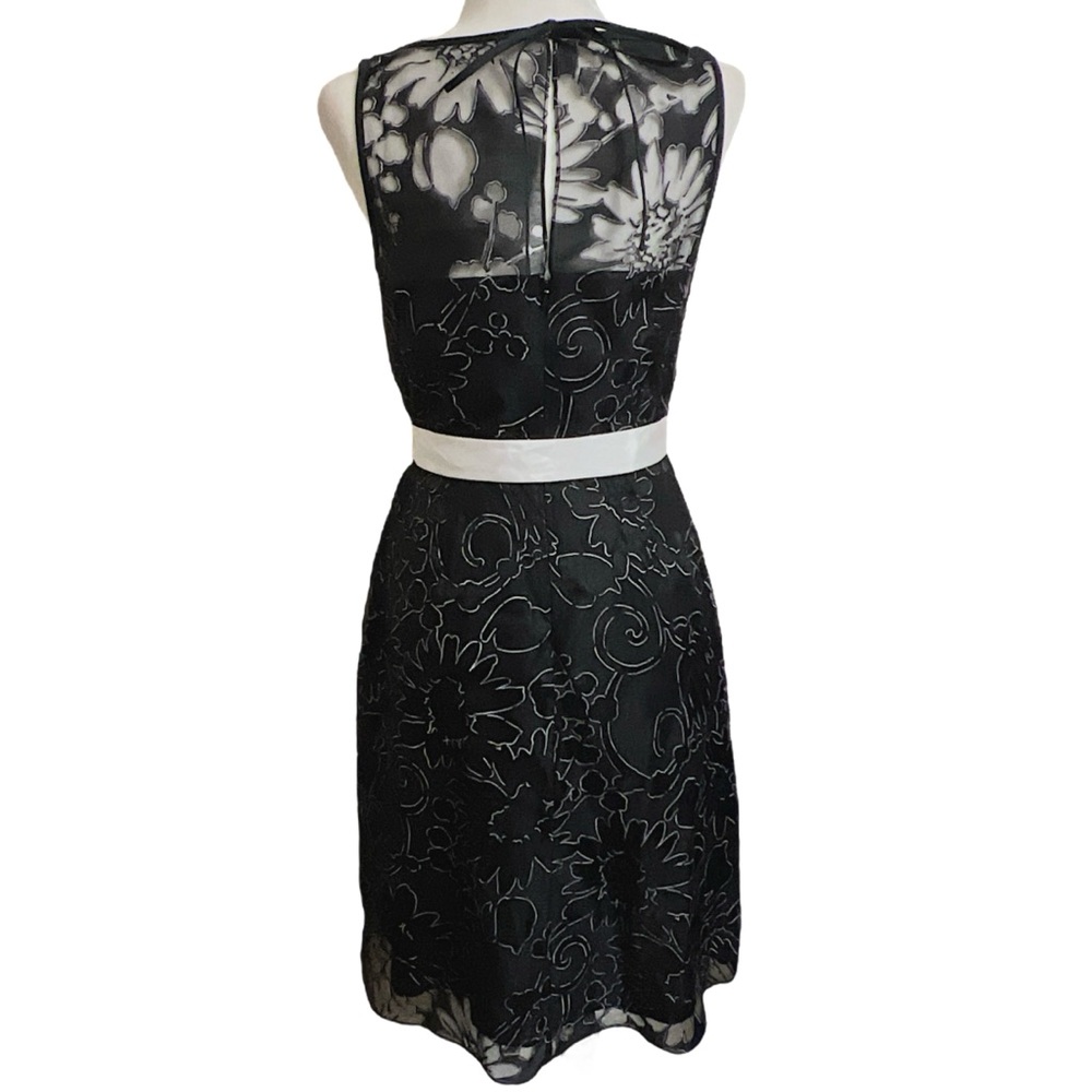 White House Black Market Floral black & white Lace Dress with Bow 6 NWT - Picture 6 of 11